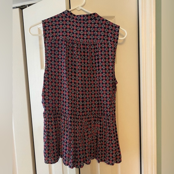 Gap Tank - Picture 2 of 2